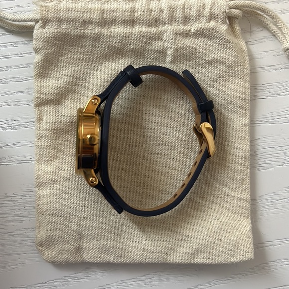 Fossil Rose Gold and Navy Leather Watch - Picture 2 of 3